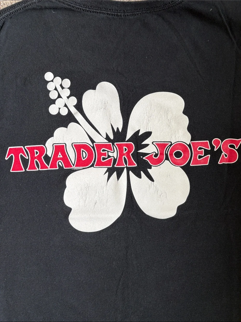 Black Trader Joe’s t-shirt🌺